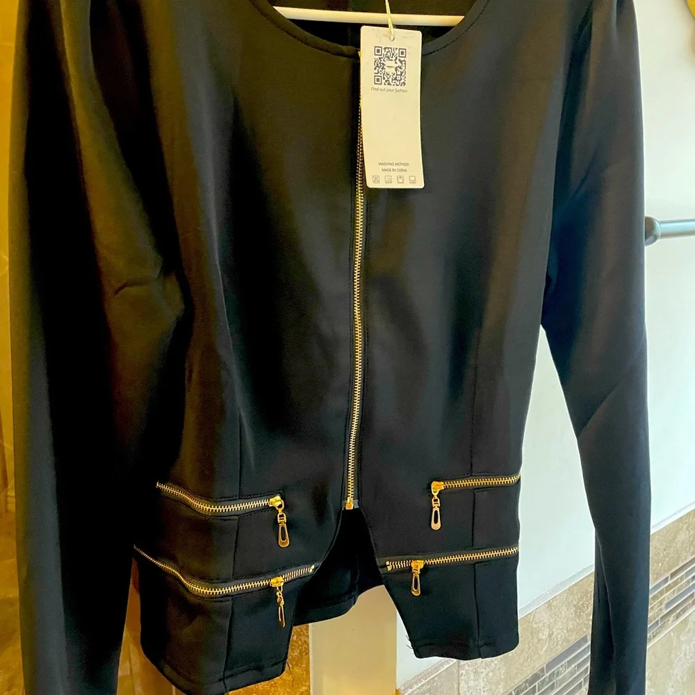 Sharp Blazer - Picture 1 of 3